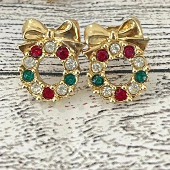 VTG Season’s Greetings 3 Gold Tone Enamel Pierced Earrings-Candle-Wreath-Bells - Picture 4 of 7